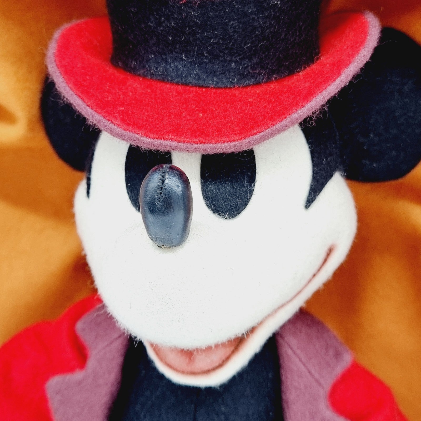 8351485