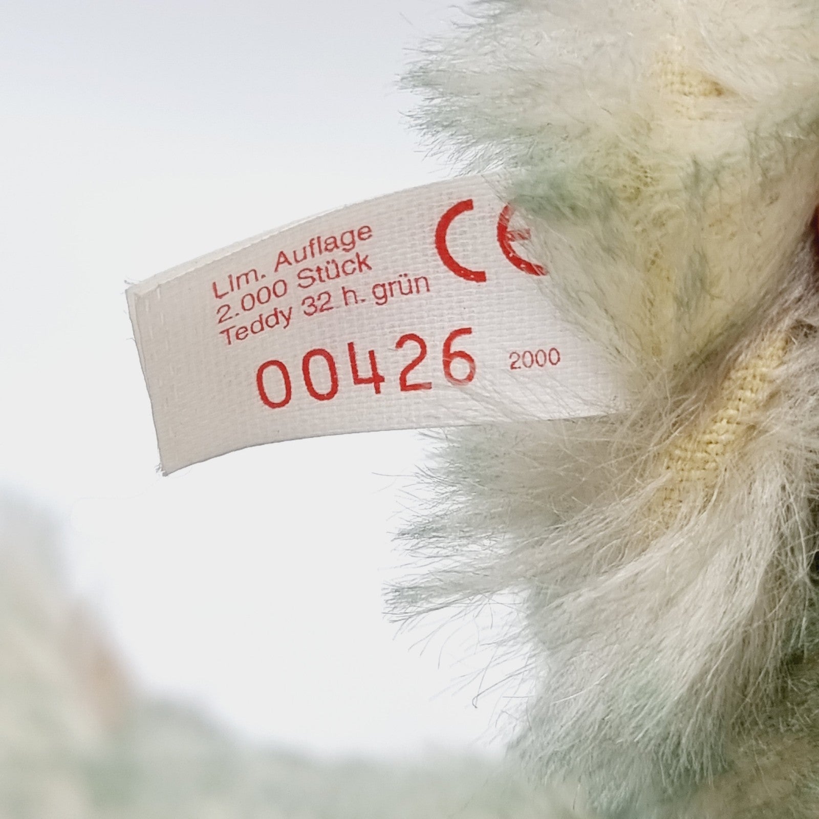7589180