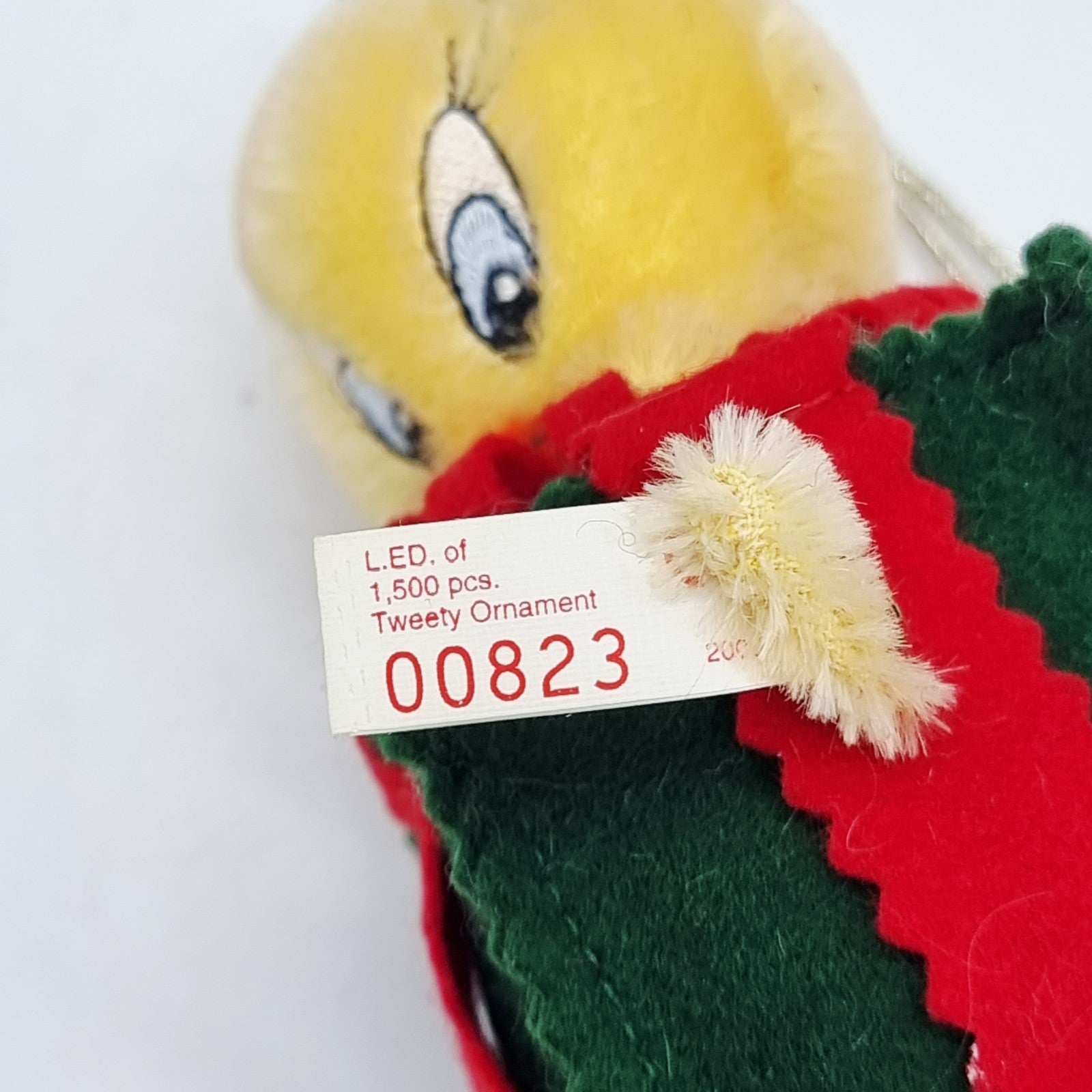 8828576