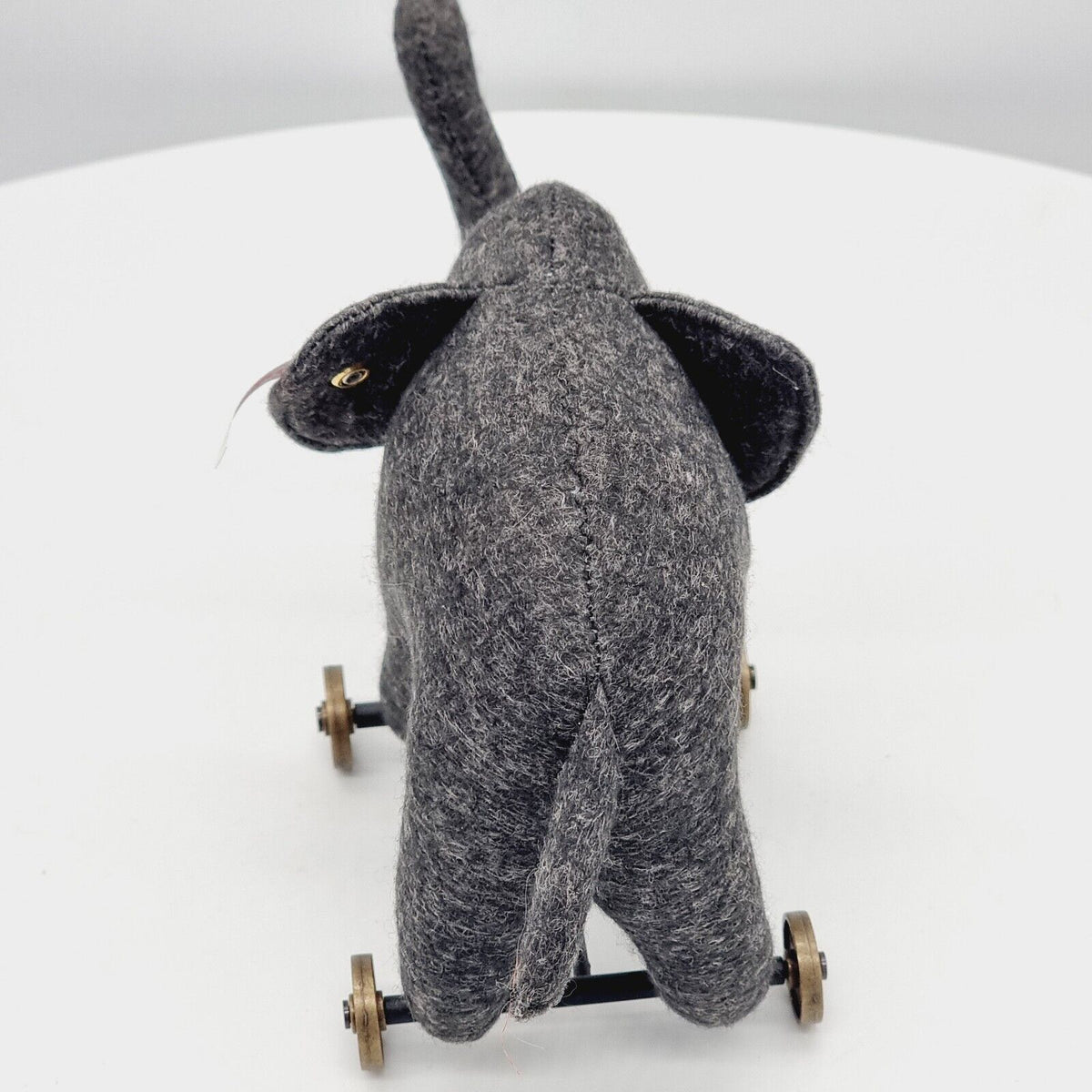 Steiff 420412 Filzelefant auf Rädern 12 cm Club Edition 2004