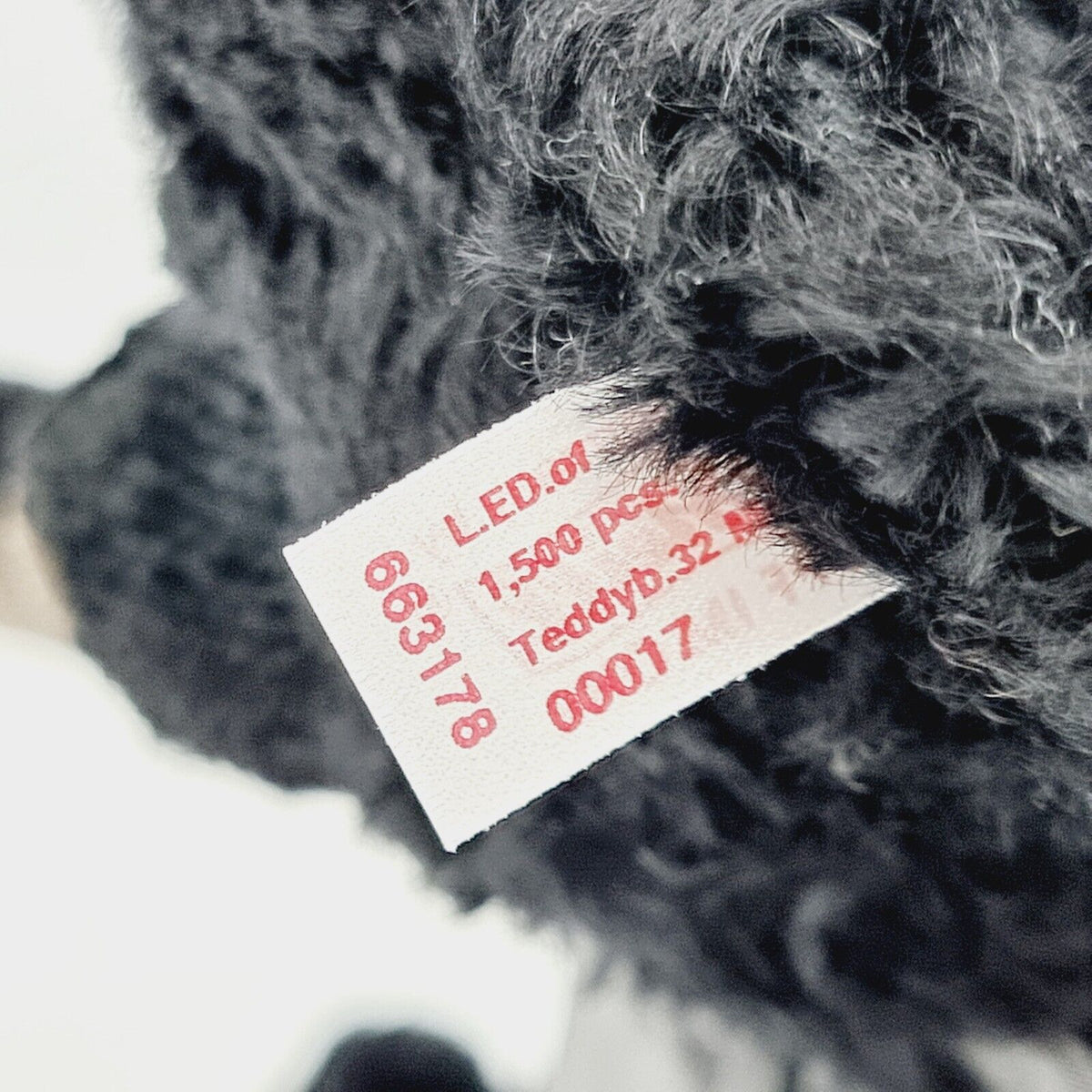 Nr. 17! Steiff 663178 Teddybär Petsy schwarz limitiert 1500 aus 2008 32 cm