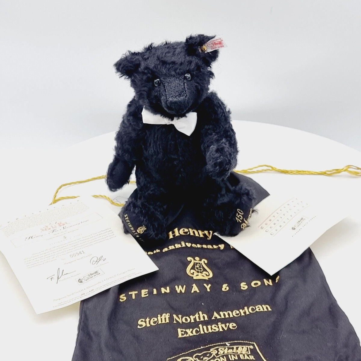 Steiff 667060 Teddybär Henry für Steinway and Sons limitiert 1853 aus 2003