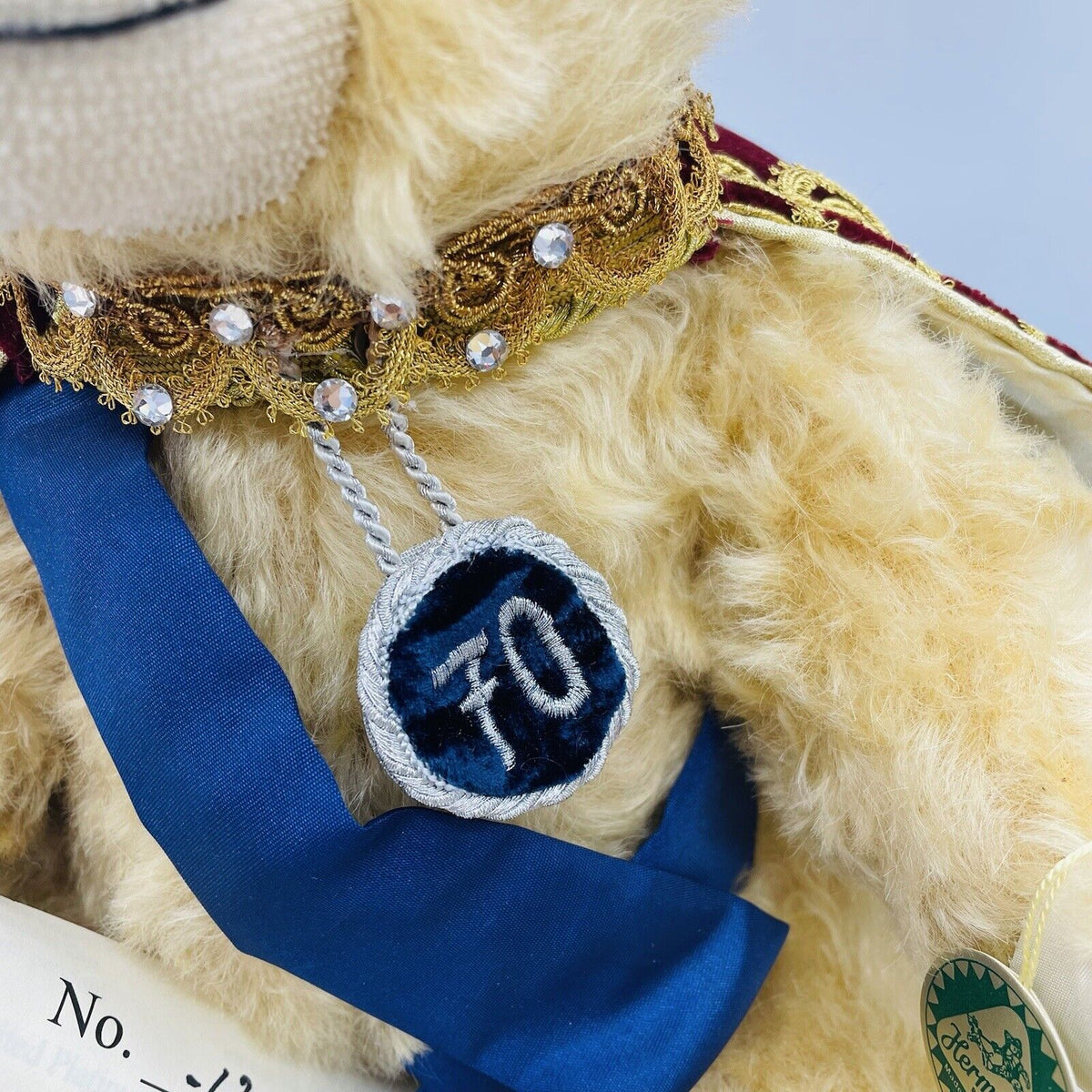 Hermann Coburg Teddybär Queen Elizabeth II. Platinum Jubilee aus 2022 35 cm