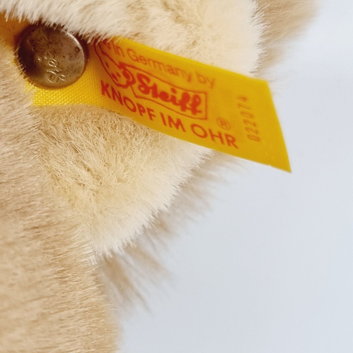 Steiff 022074 Teddybär Molly 40 cm inklusive Etikett Knopf Fahne Brustschild