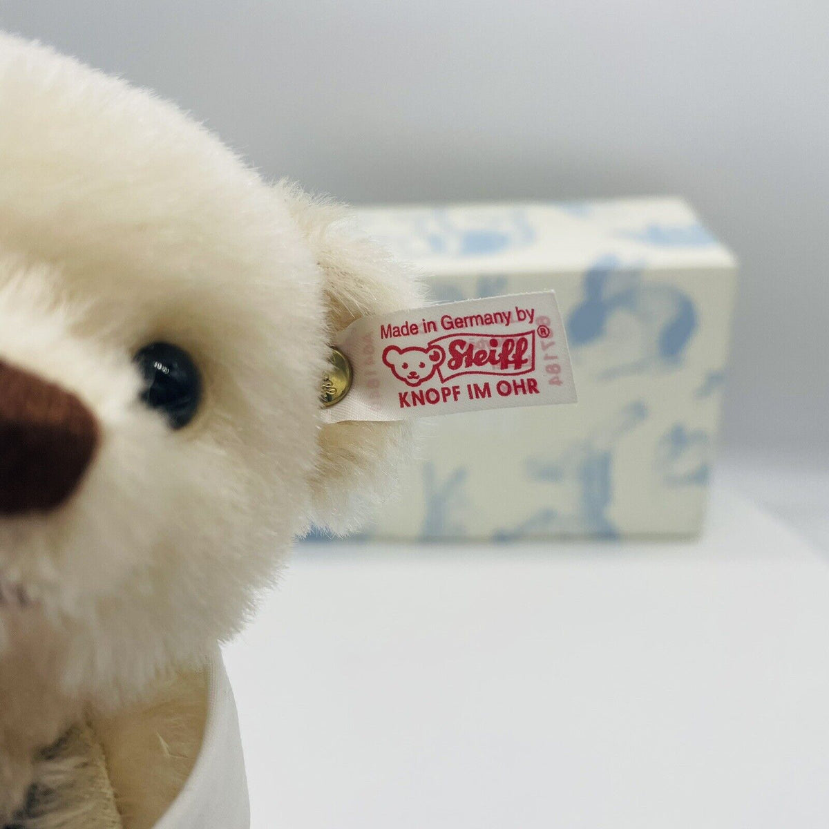Steiff Teddybär Trachtenmädchen Liesel 657184 limitiert 1500 aus 2010 23cm