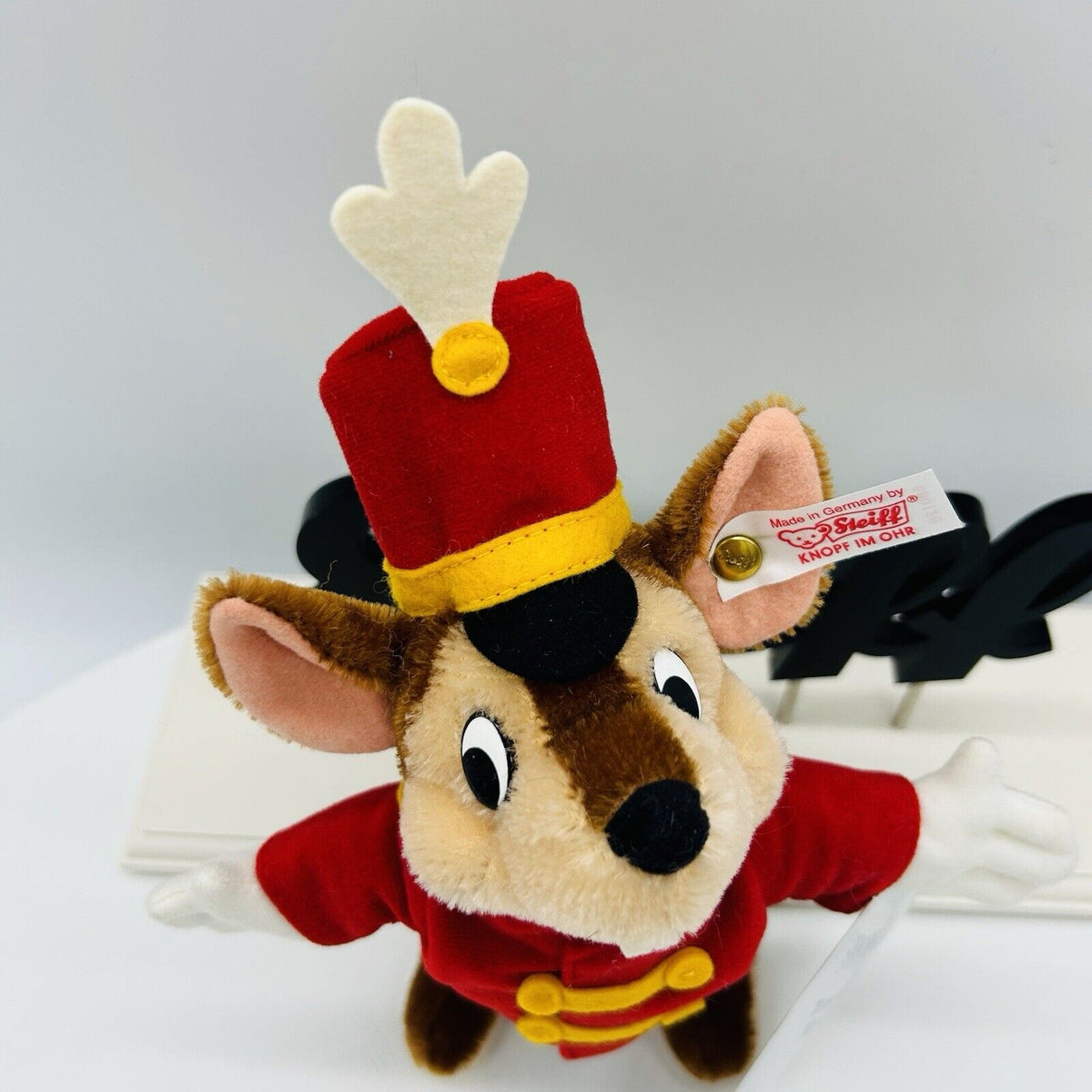 Steiff 680120 Disney Showcase Timothy Mouse limitiert 2000 aus 2000 18 cm