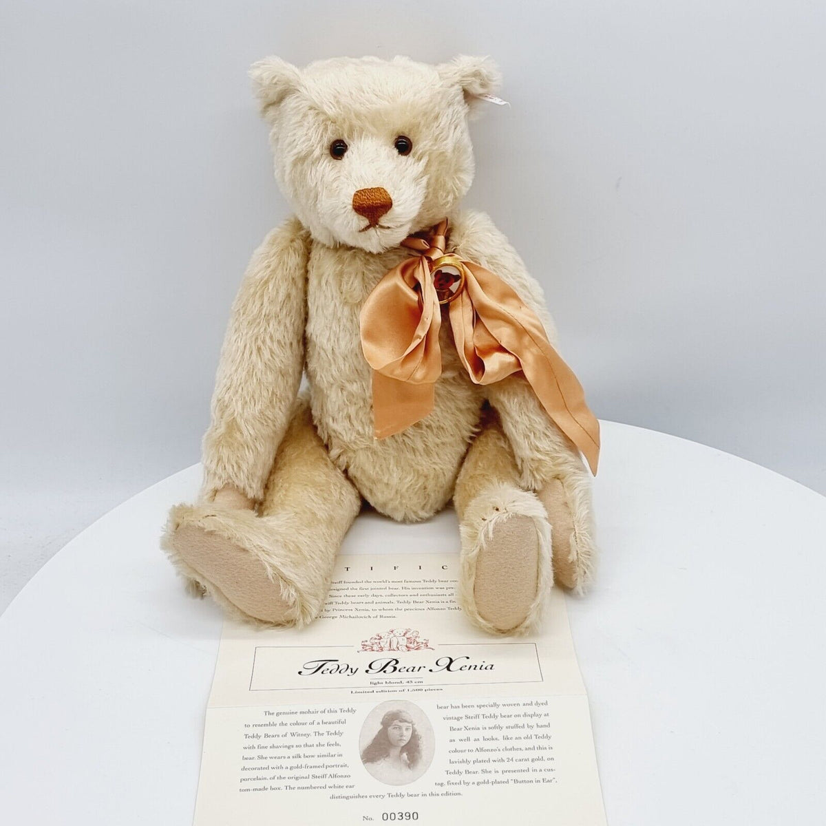 Steiff 660467 Xenia Teddybär hellblond limitiert 1500 Jahr 2001 Alfonzo Brosche