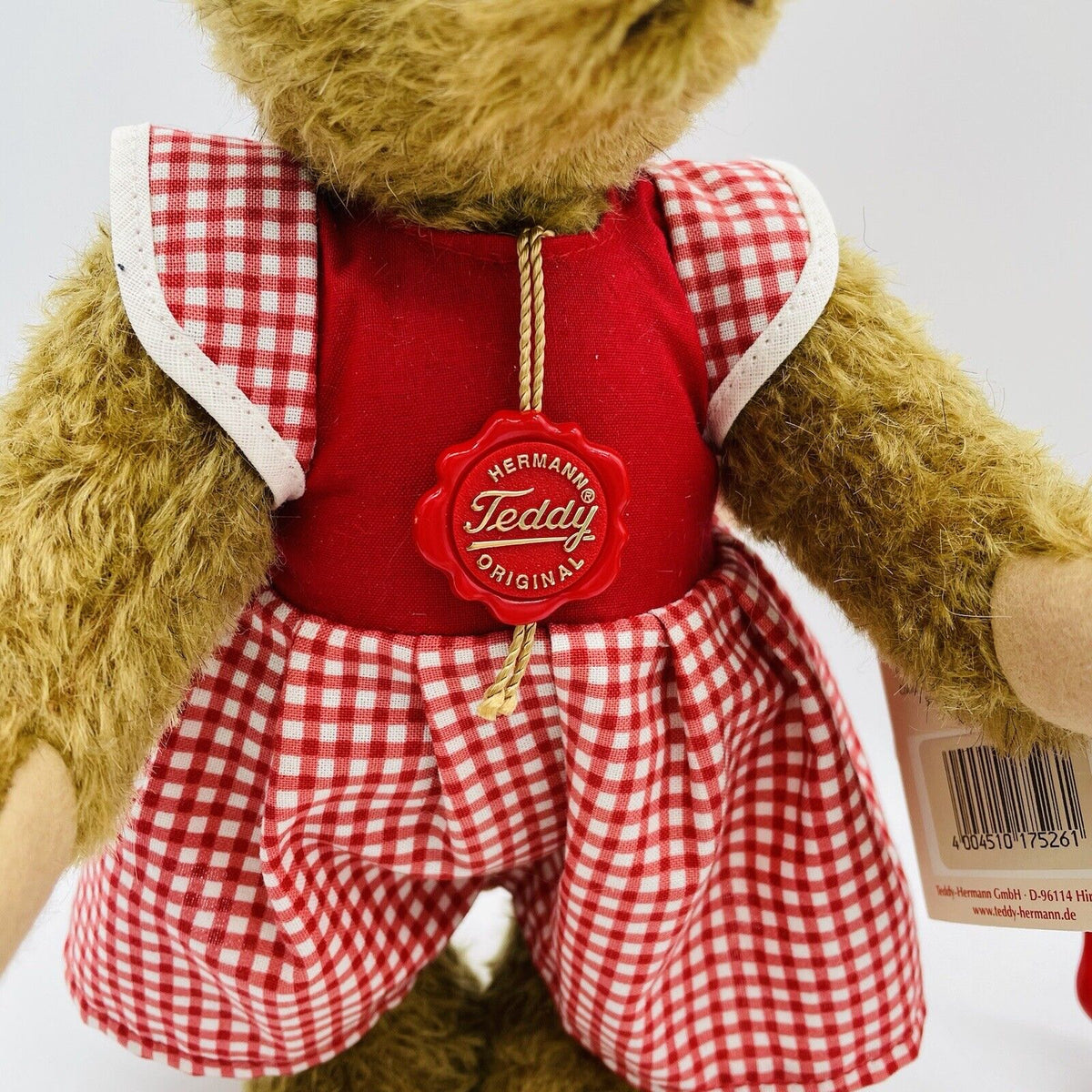 Hermann Teddy Teddybär Klara mit Puppenwagen und Filzpuppe