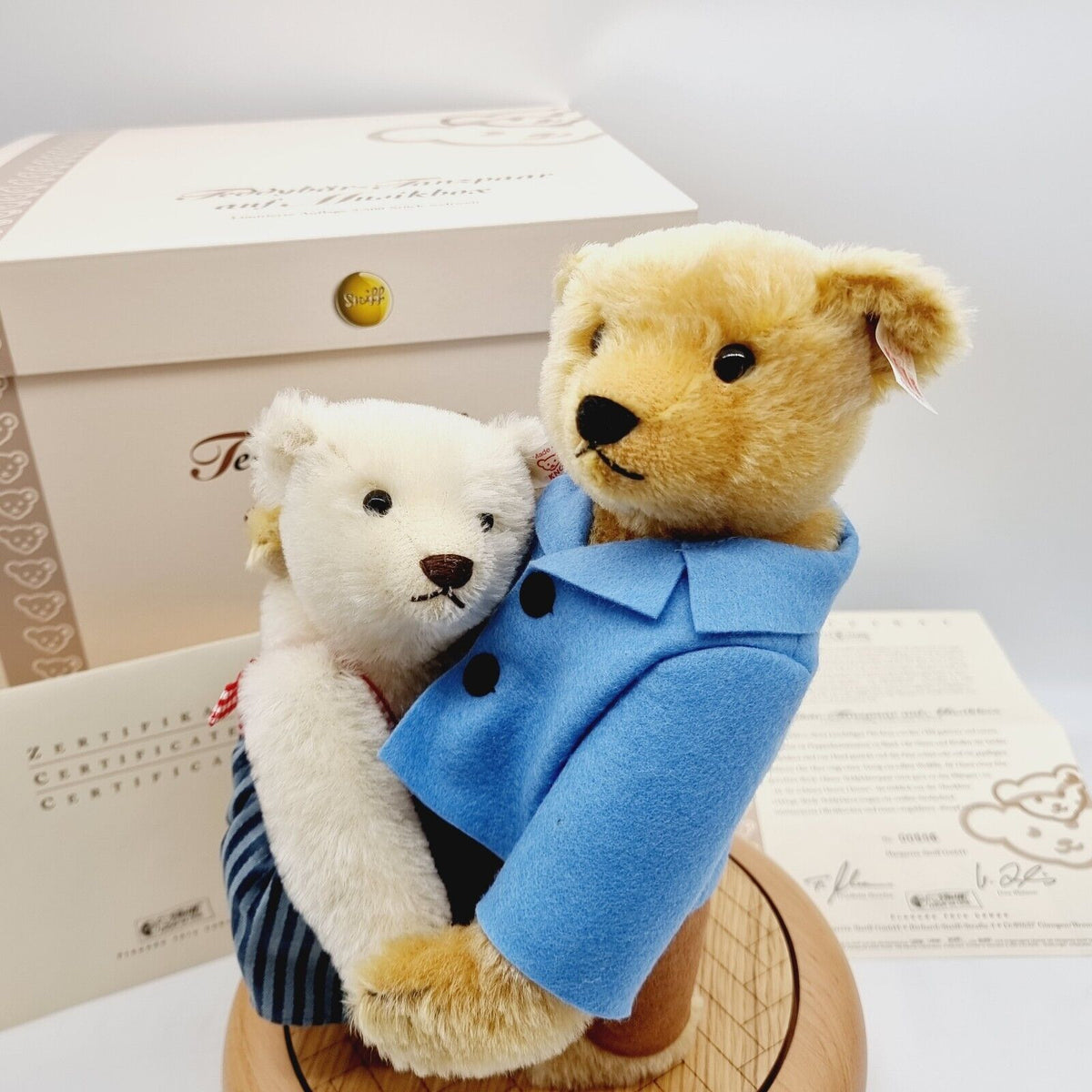 Steiff 038181 Teddybären Tanzpaar auf Musikbox limitiert 2500 aus 2005