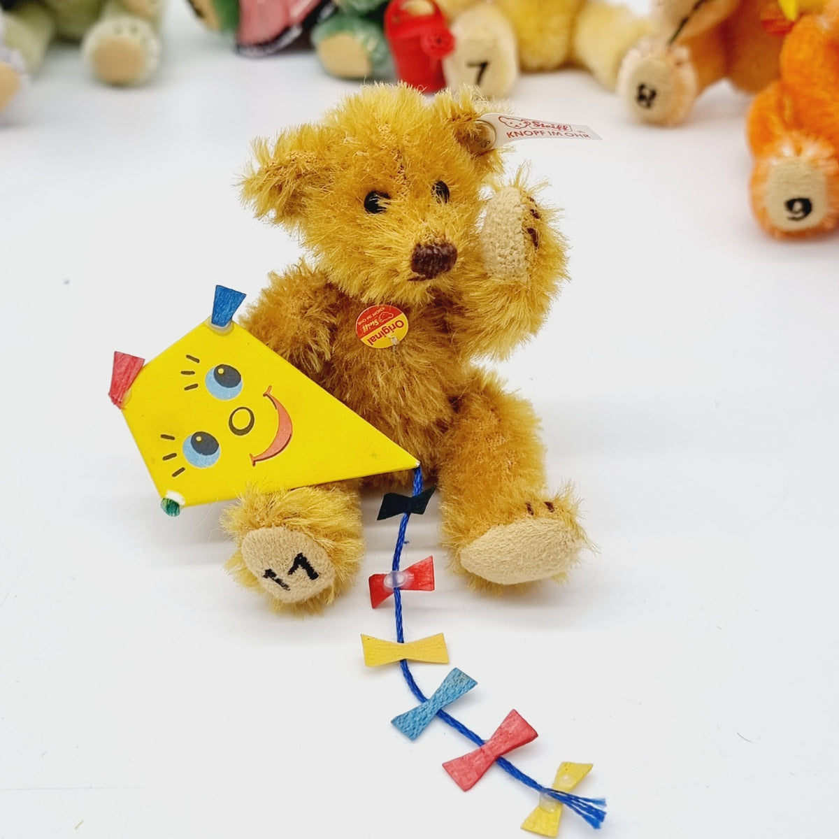 Steiff Ewiger Kalender Bienenstock 12 Monatsbären limitiert 2001 10 cm