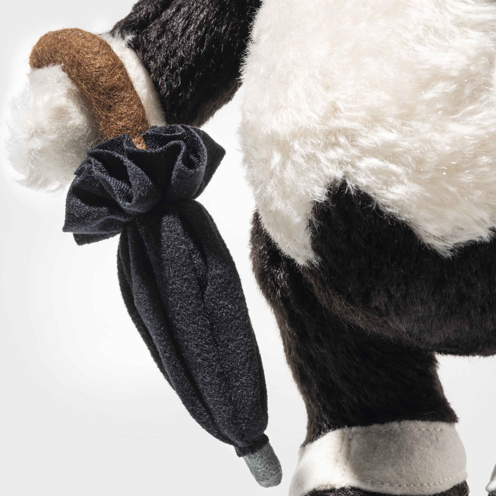 Steiff - 356360 Batman, der Pinguin Teddybär