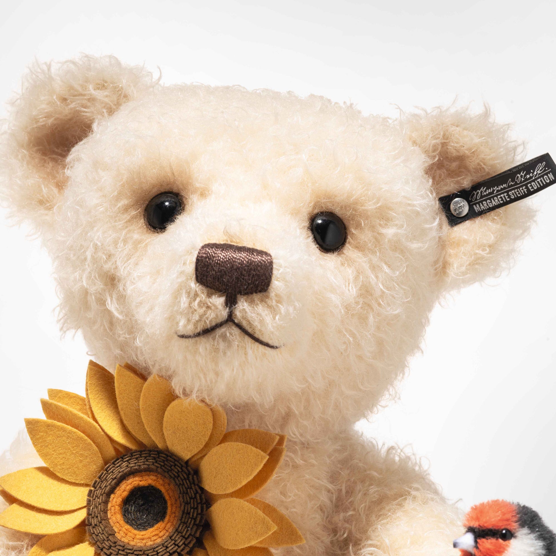 Steiff 421846 Margarete Steiff Edition 2025 Anna Teddybär MSE 60 cm