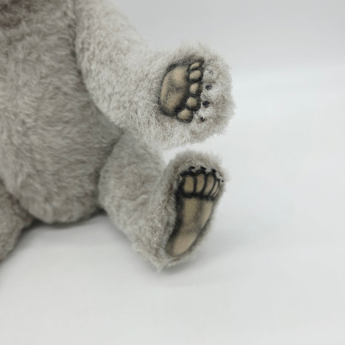 R. John Wright Bear Captain Teddybär 55 cm limitiert