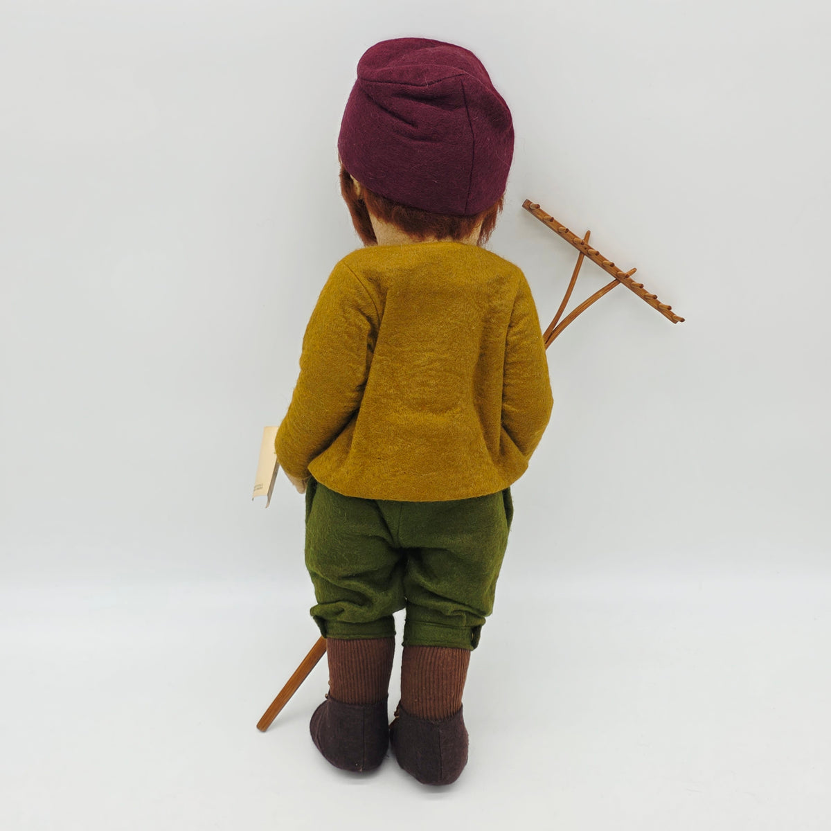 R. John Wright Paddy Puppe mit Rechen