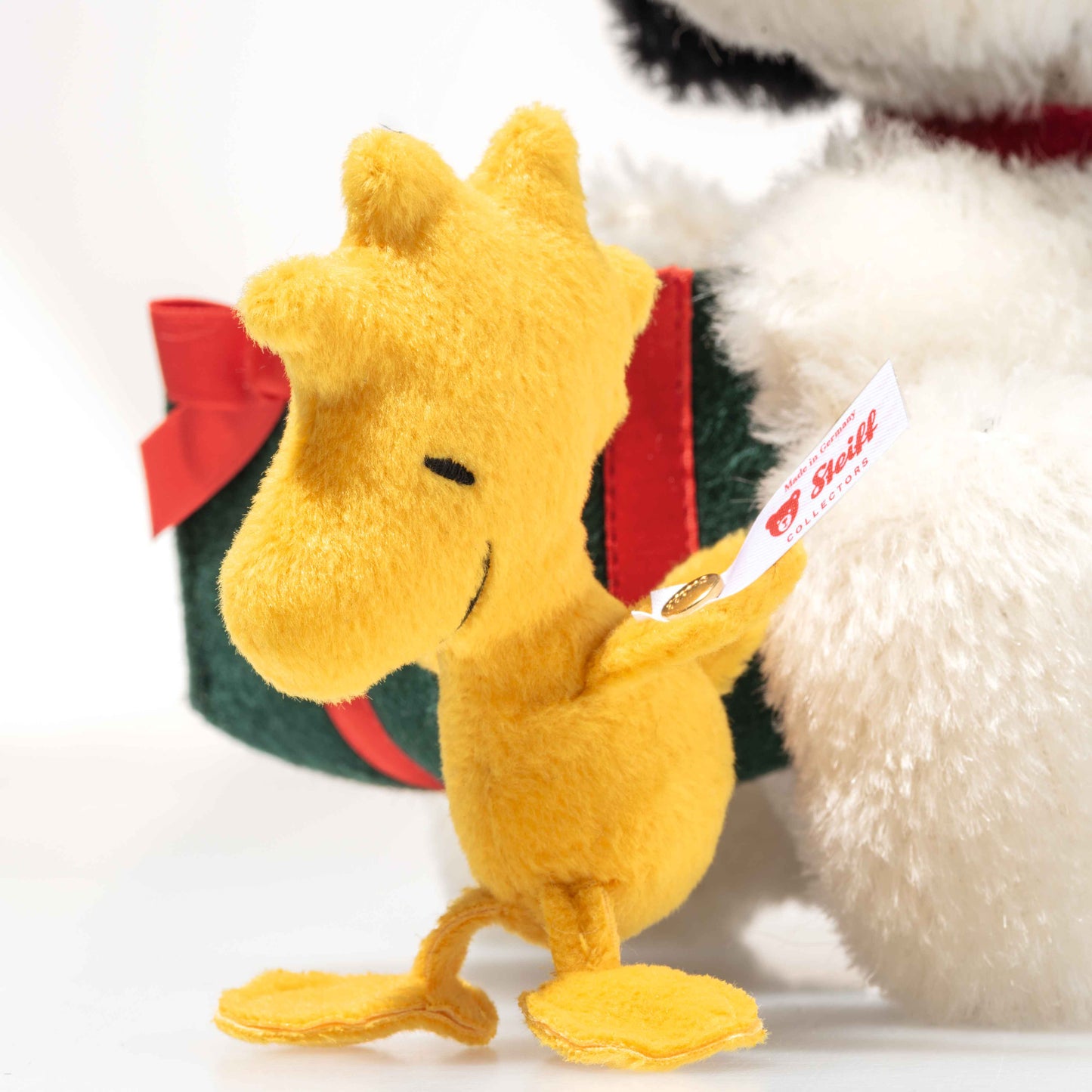 Steiff 356414 Snoopy mit Woodstock Weihnachtsedition