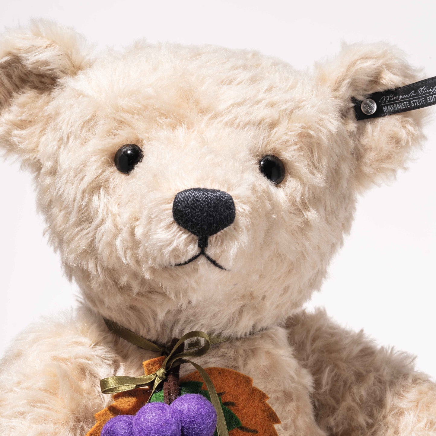 Steiff 421884 Margarete Steiff Edition 2026 Battista Teddybär