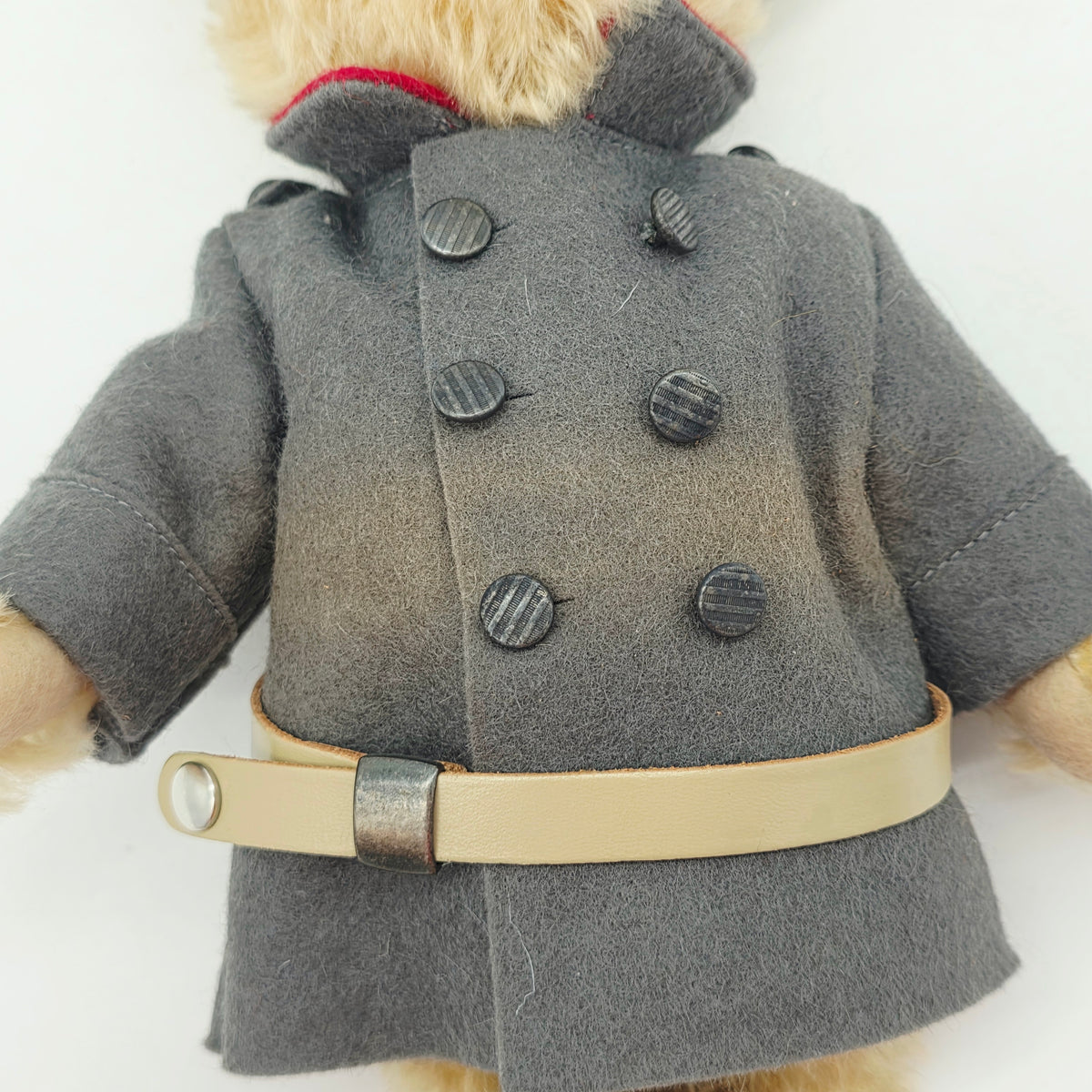 Steiff 657276 Teddybär Hauptmann von Köpenick 22 cm