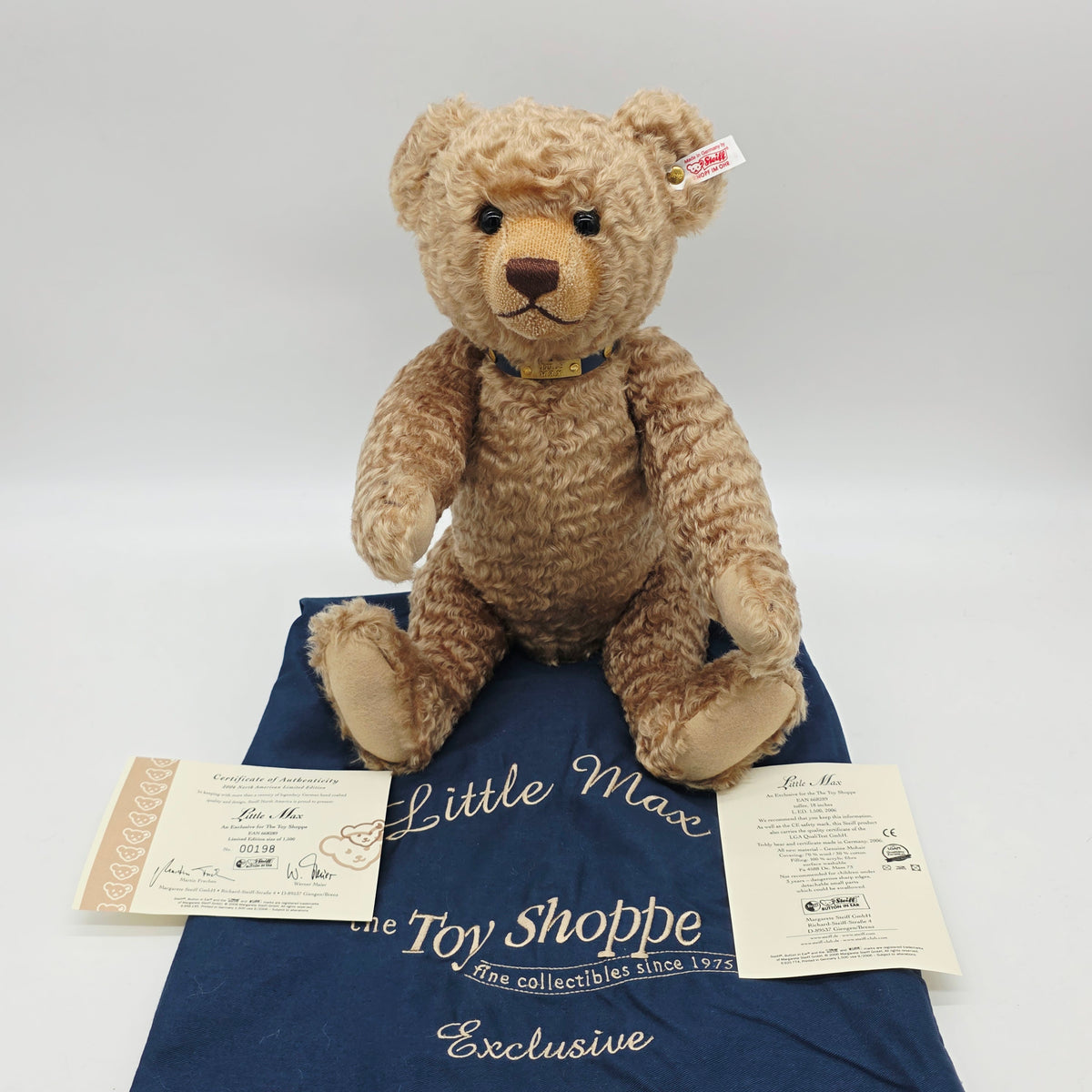 Steiff 668289 Little Max Teddybär  45 cm The Toy Shoppe limitiert