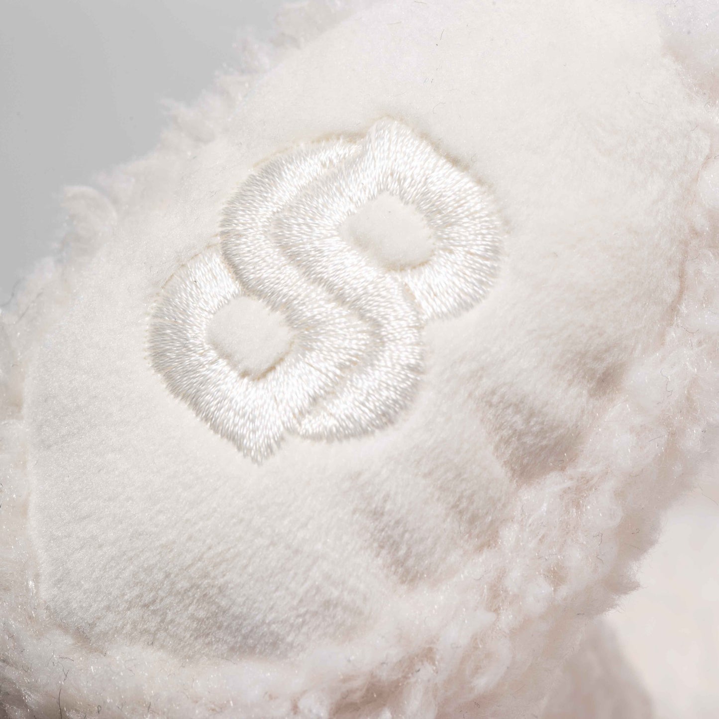 Steiff 988660 BOSS x Steiff Holly Teddybär