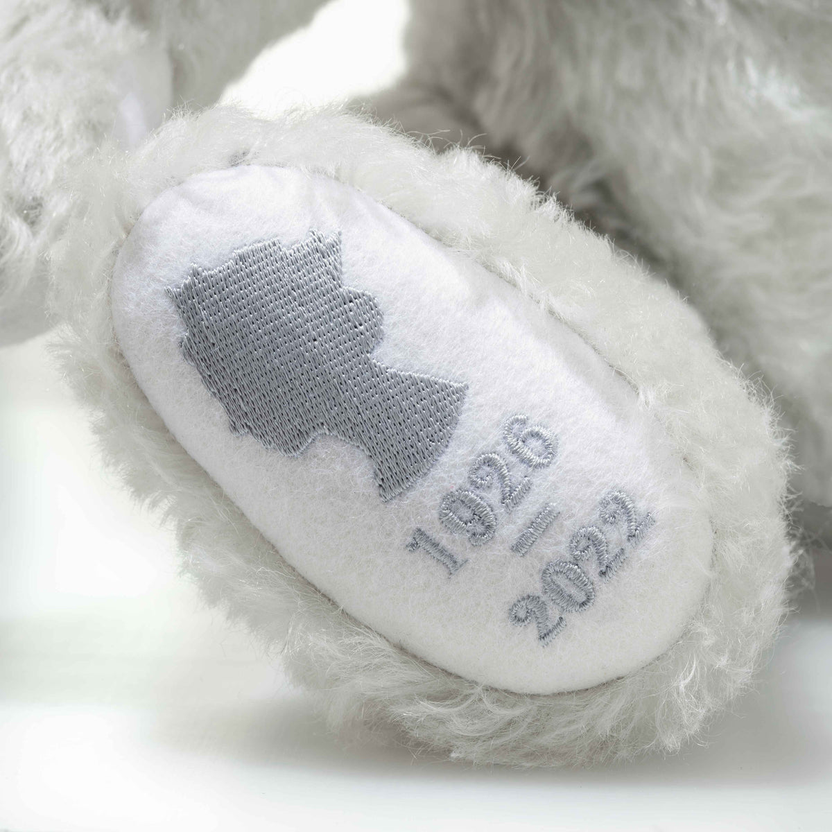 Steiff 691300 Teddybär HM Queen Elizabeth